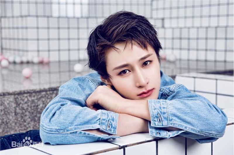 蒋璐霞(Jiang Luxia)高清街拍图集