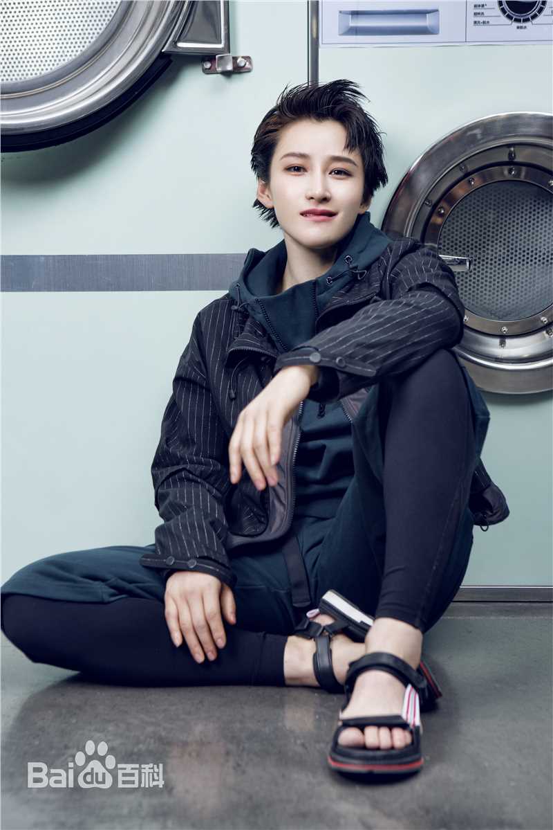 蒋璐霞(Jiang Luxia)高清街拍图集