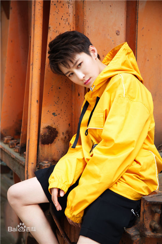 蒋璐霞(Jiang Luxia)高清街拍图集