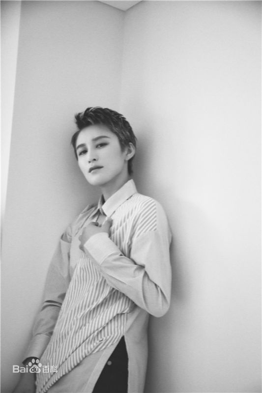 蒋璐霞(Jiang Luxia)高清街拍图集