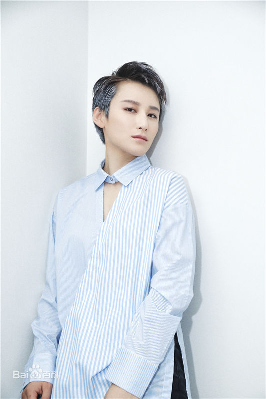 蒋璐霞(Jiang Luxia)高清街拍图集