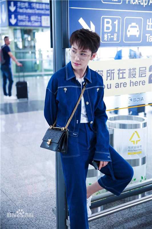 蒋璐霞(Jiang Luxia)高清街拍图集