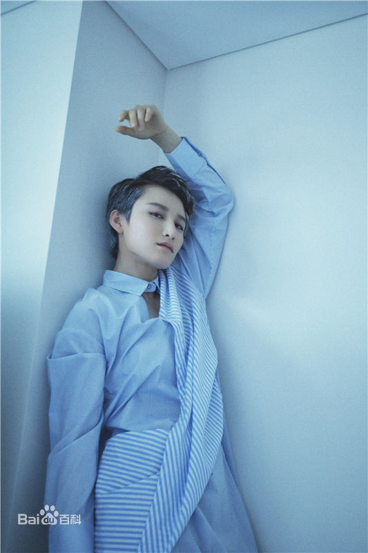 蒋璐霞(Jiang Luxia)高清街拍图集