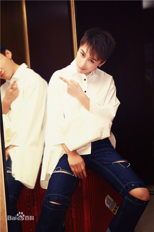 蒋璐霞(Jiang Luxia)个人照片性感图片图集