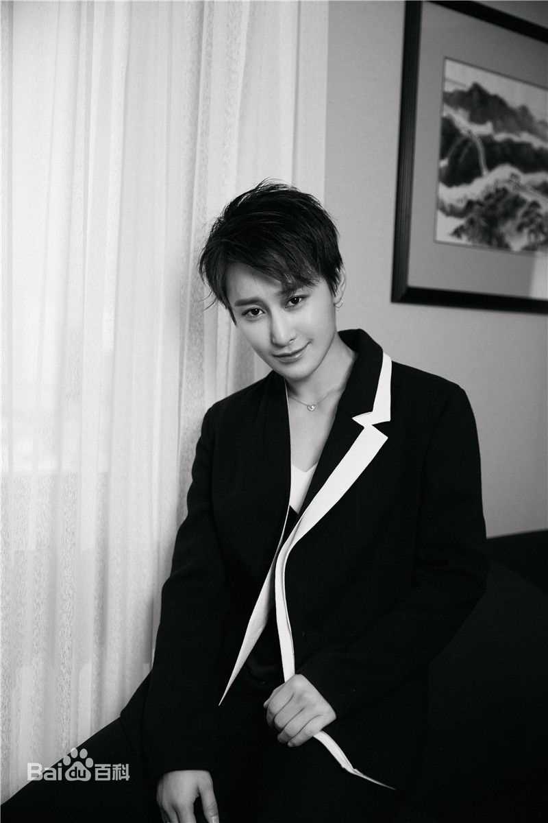 蒋璐霞(Jiang Luxia)个人照片性感图片图集