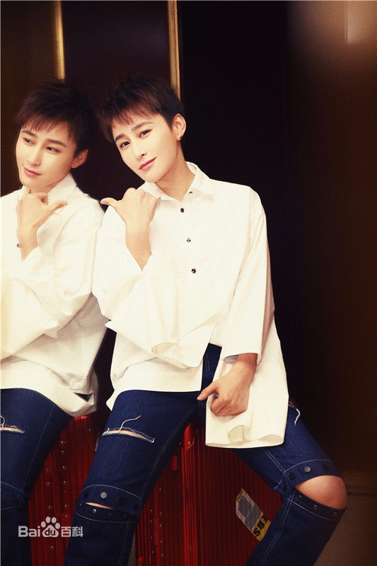 蒋璐霞(Jiang Luxia)个人照片性感图片图集