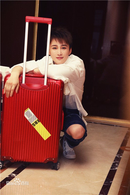 蒋璐霞(Jiang Luxia)个人照片性感图片图集