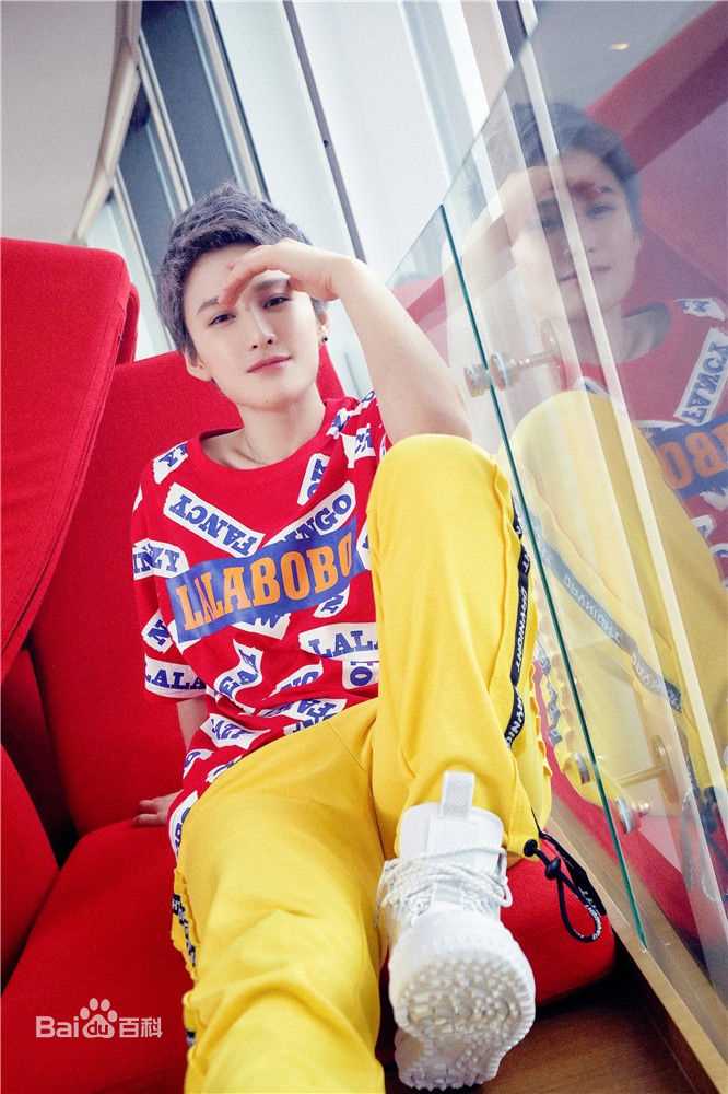 蒋璐霞(Jiang Luxia)个人照片性感图片图集