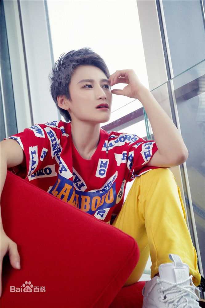 蒋璐霞(Jiang Luxia)个人照片性感图片图集