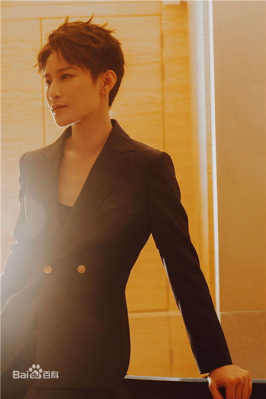 蒋璐霞(Jiang Luxia)华鼎奖壁纸壁纸