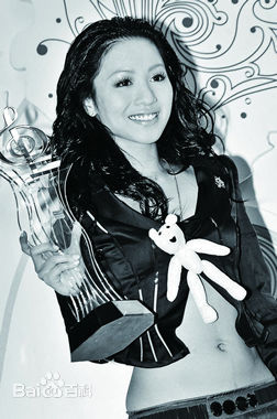 郑融(Stephanie Cheng)前后照片