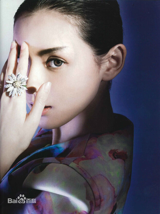 最新张予曦性感图片