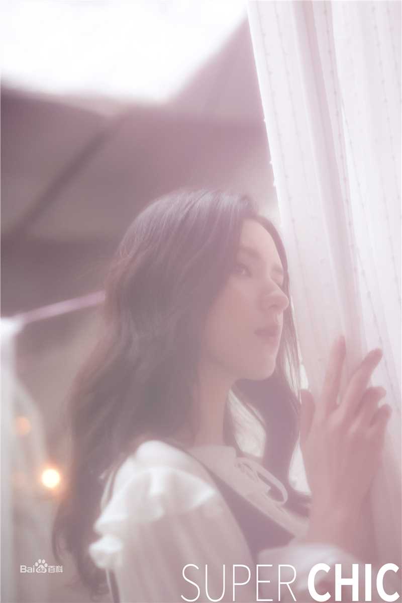 张予曦最新杂志拍摄壁纸