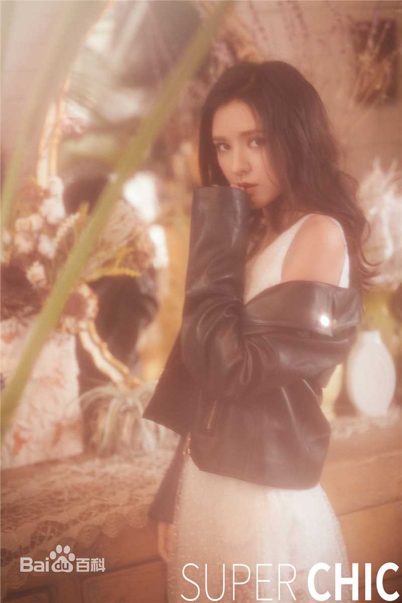 张予曦最新杂志拍摄壁纸