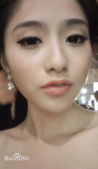 孙雪宁(Sun xue ning)素颜照、化妆照壁纸壁纸