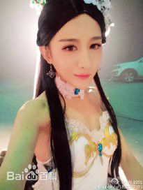 卢卓百变造型图册