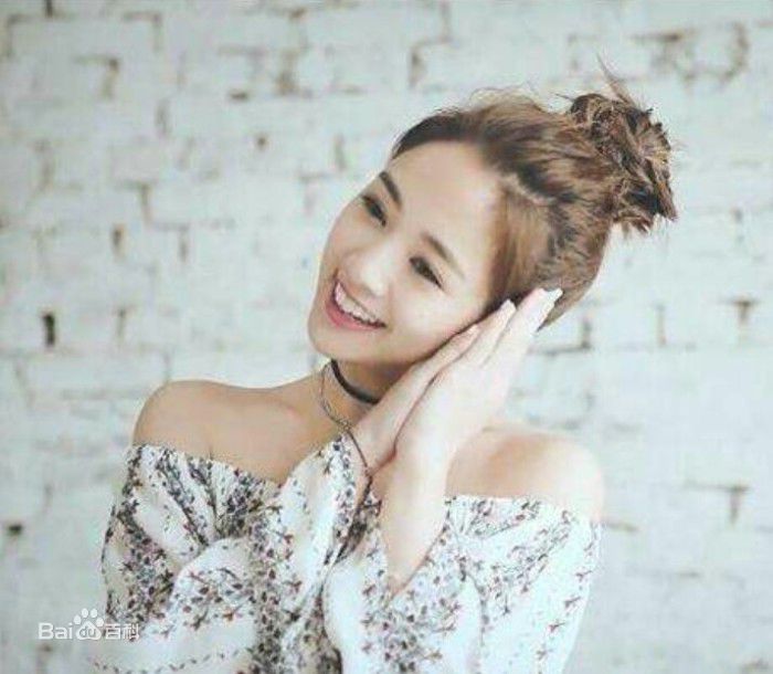 吴映洁(Emma Wu)概述图册生活照相册