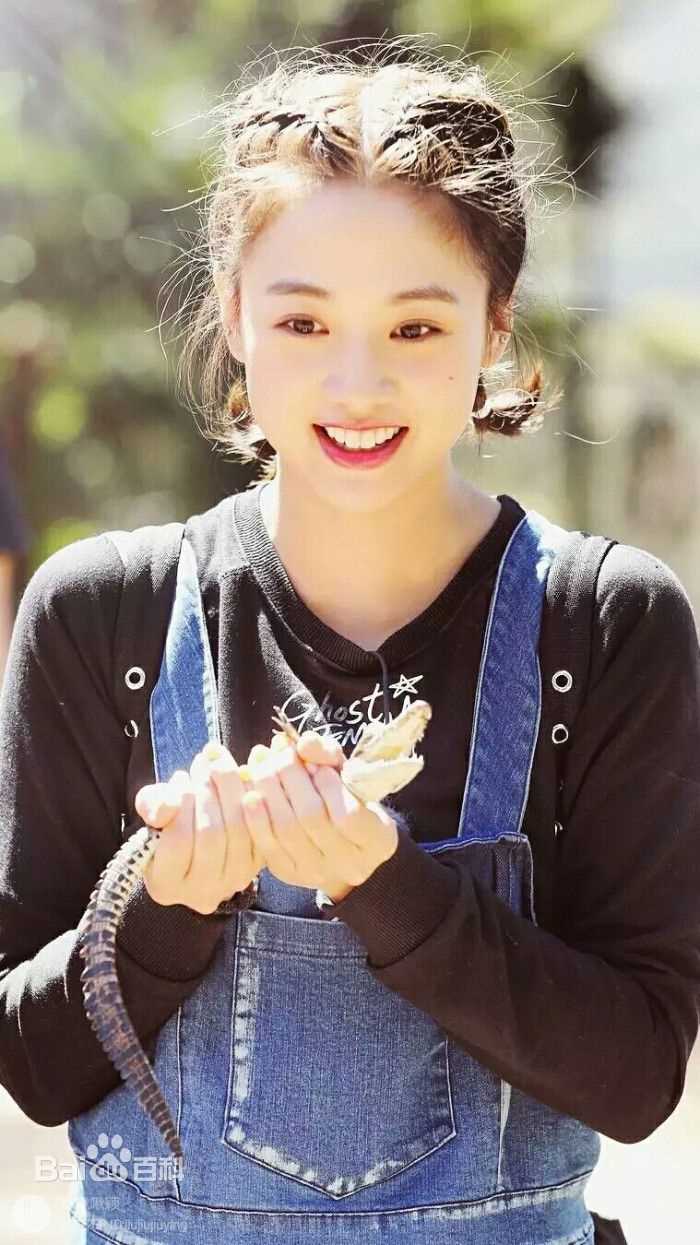 吴映洁(Emma Wu)概述图册生活照相册