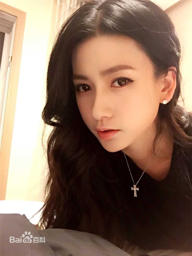 王秋紫生活照图册