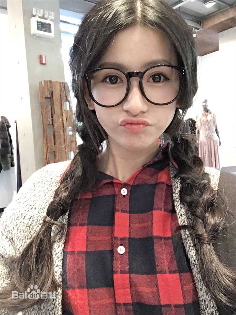 王秋紫生活照图册