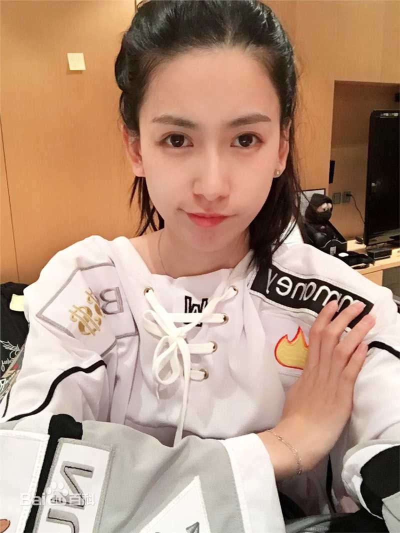 王秋紫生活照图册