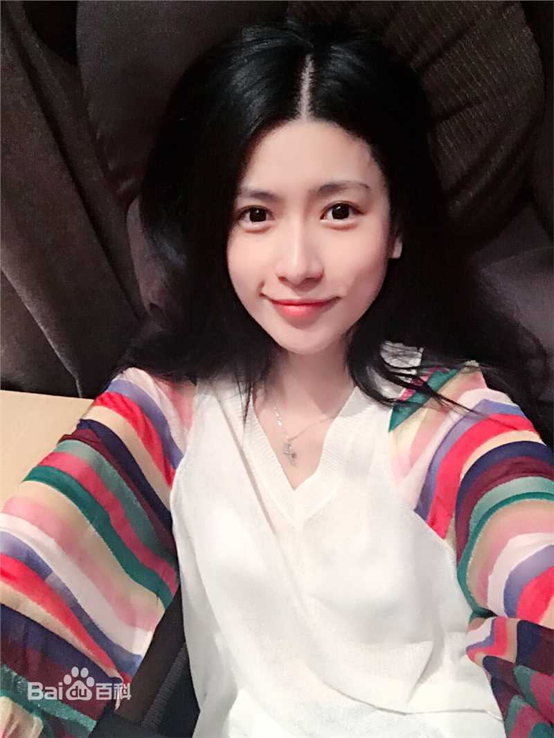 王秋紫生活照图册