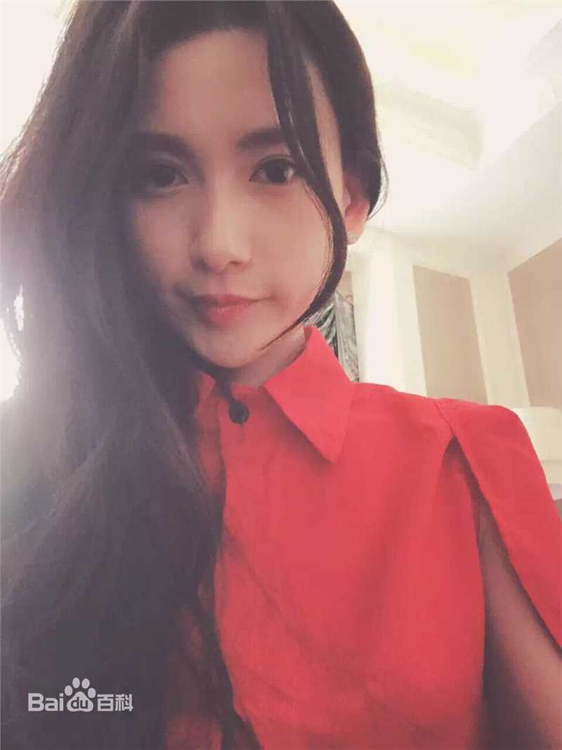 王秋紫生活照图册