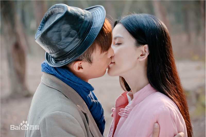 王秋紫在电视剧《左眼诡事》饰演青灵中的