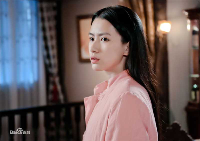 王秋紫在电视剧《左眼诡事》饰演青灵中的