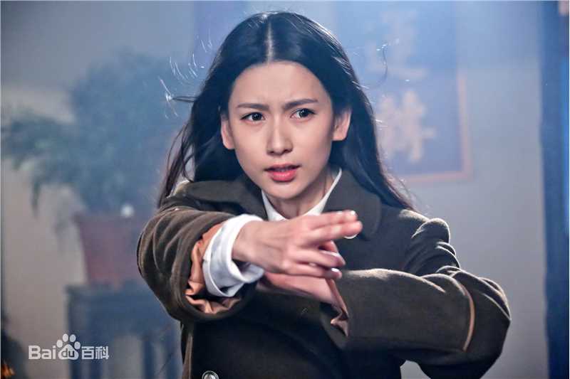 王秋紫在电视剧《左眼诡事》饰演青灵中的