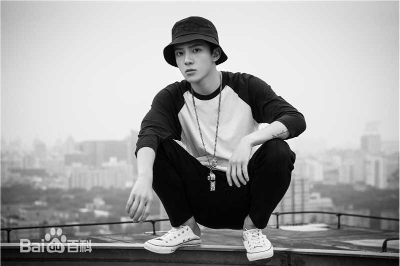 吴俊余(June Wu)最新壁纸