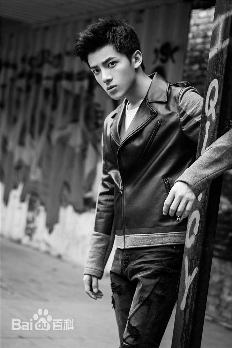 吴俊余(June Wu)最新壁纸