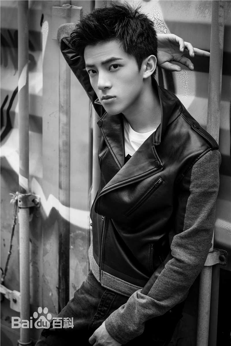 吴俊余(June Wu)最新壁纸