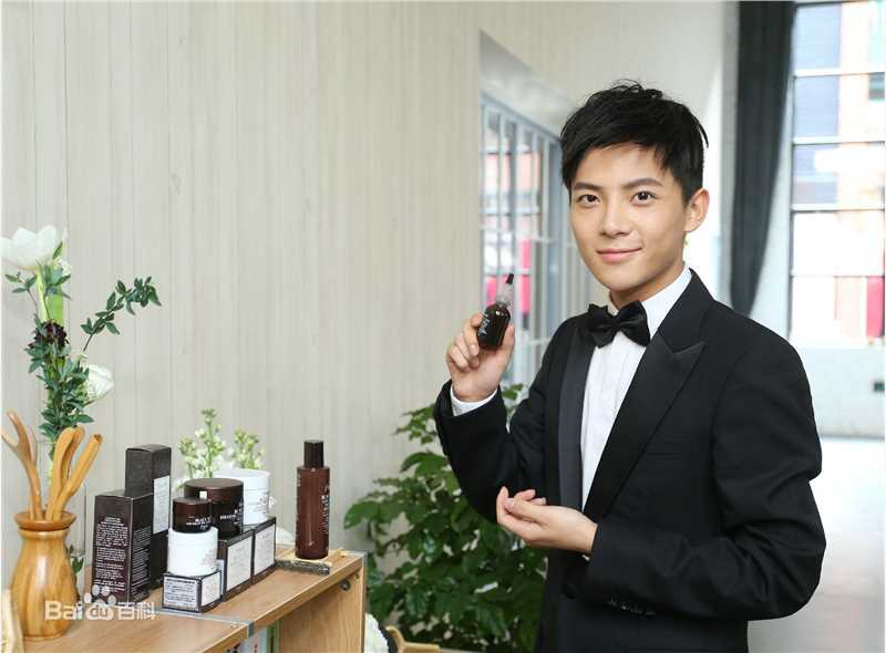 吴俊余(June Wu)·活动照前后照片