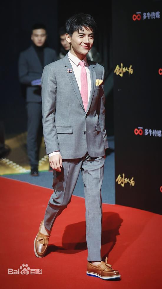 最新吴俊余(June Wu)性感图片