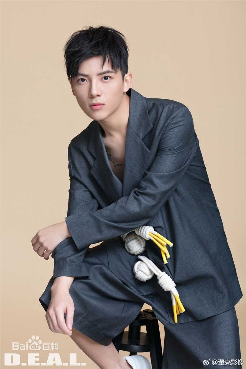 最新吴俊余(June Wu)性感图片