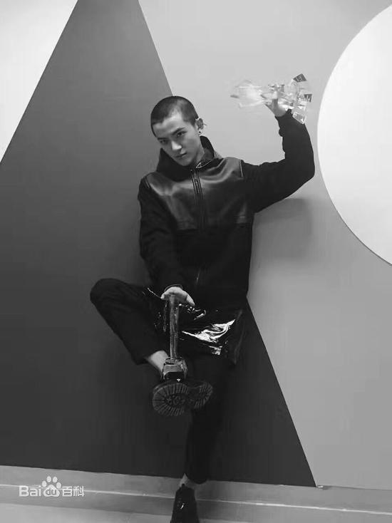 吴俊余(June Wu)获奖时刻图册