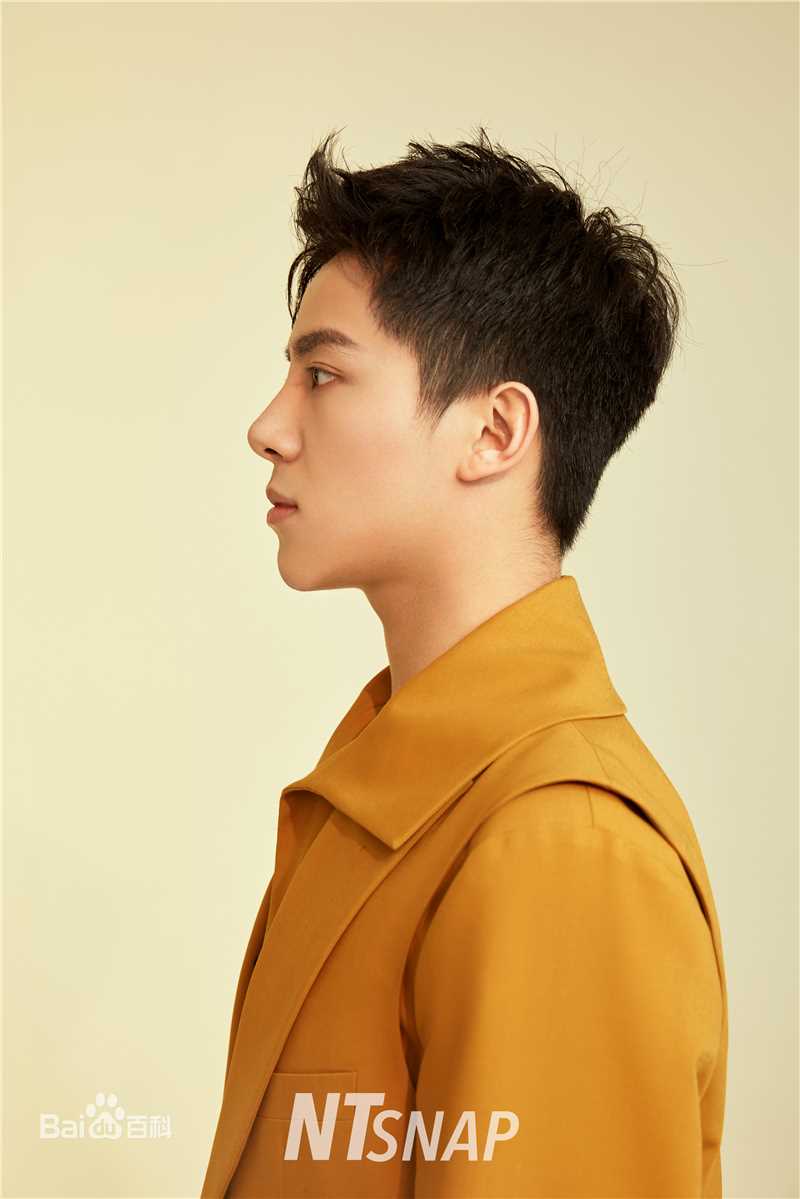 吴俊余(June Wu)时尚大片壁纸壁纸