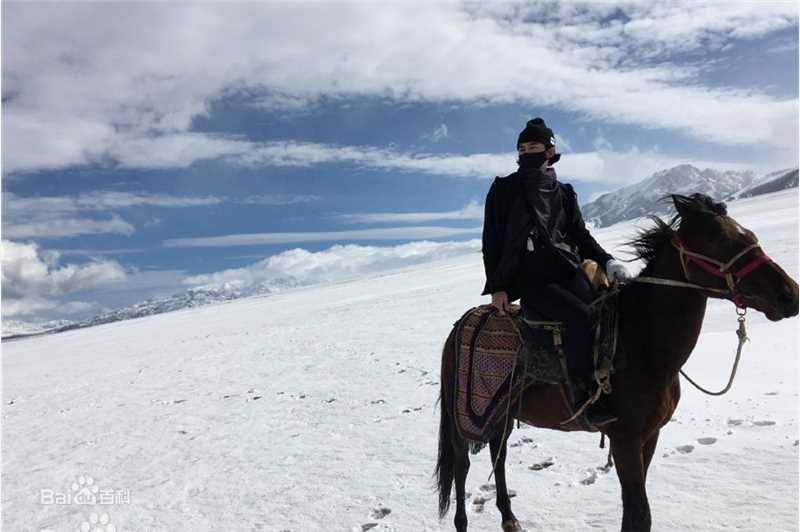 张晓晨(Edward Zhang)微博配图性感图片图集