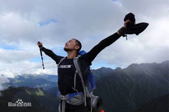 张晓晨(Edward Zhang)行走的力量壁纸壁纸