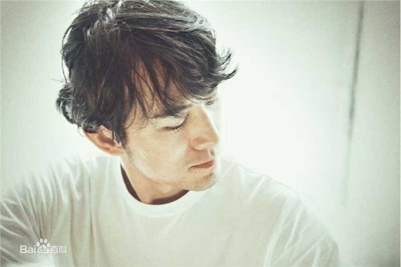 张晓晨(Edward Zhang)生活照前后照片