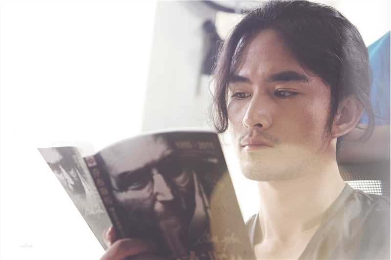 高清张晓晨(Edward Zhang)在电影《怒放之青春再见》中的图集