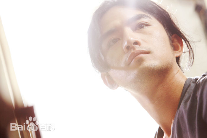 高清张晓晨(Edward Zhang)在电影《怒放之青春再见》中的图集