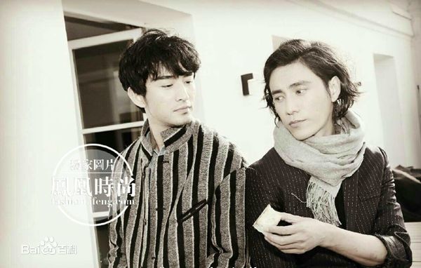 张晓晨(Edward Zhang)巴黎时装周壁纸壁纸