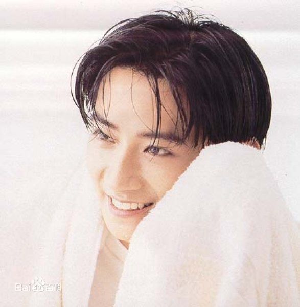 孙耀威(Eric Suen Yiu Wai)青涩时期的性感图片图集