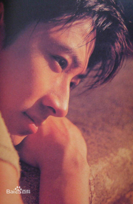 孙耀威(Eric Suen Yiu Wai)青涩时期的性感图片图集