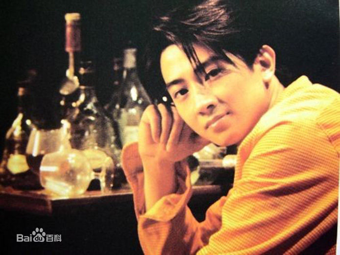 孙耀威(Eric Suen Yiu Wai)青涩时期的性感图片图集