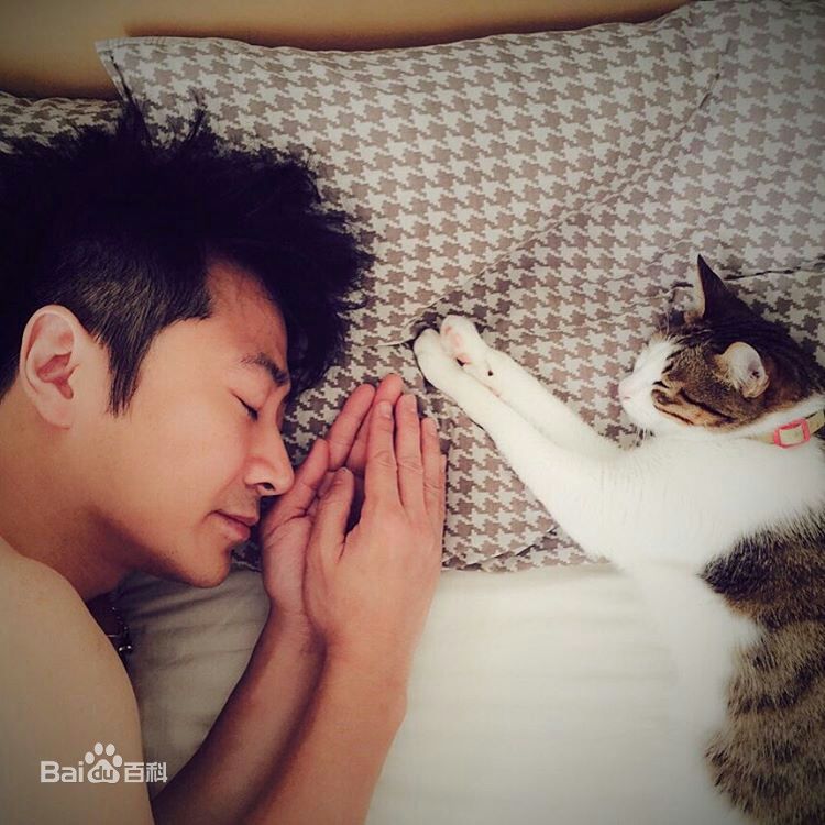 最新孙耀威(Eric Suen Yiu Wai)壁纸