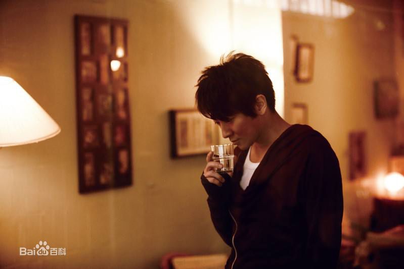 最新孙耀威(Eric Suen Yiu Wai)壁纸