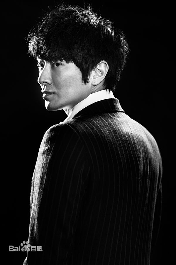 最新孙耀威(Eric Suen Yiu Wai)壁纸